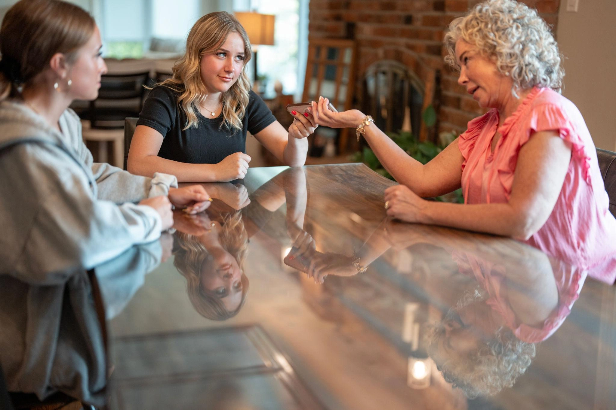 Cheap Why Home Assistance Is Better Than Residential Care For Many Families - April 2026